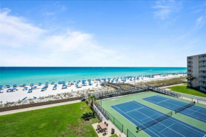 Holiday Surf & Racquet Club 520